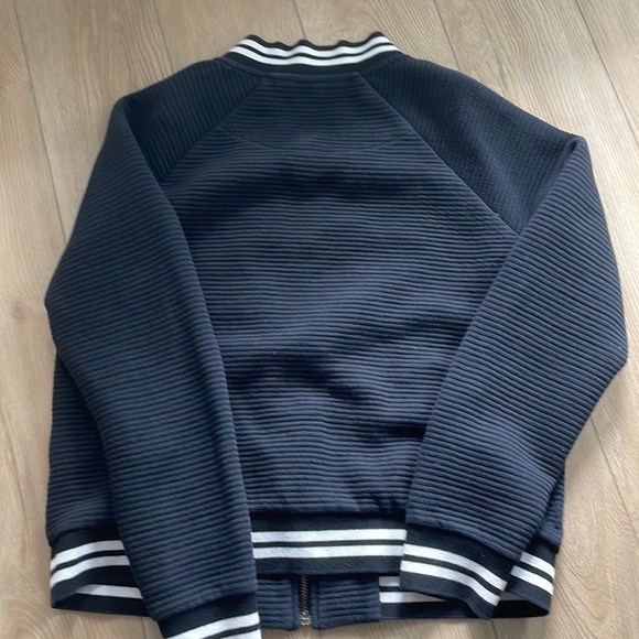 Black Banana Republic zip up, size M - Picture 3 of 3